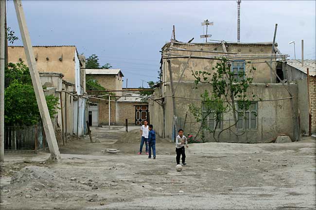 2004-04-25-13-22-43-00102