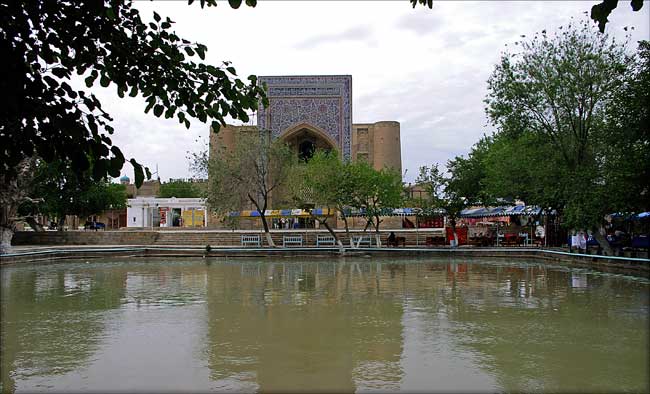 2004-04-25-09-05-13-00054