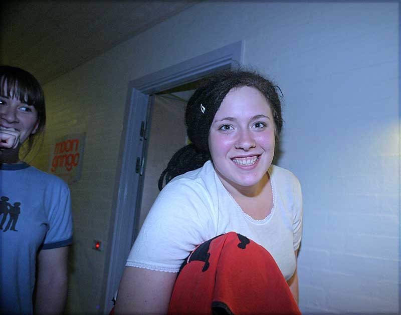 2004-05-10-22-33-23-19-IMG_
