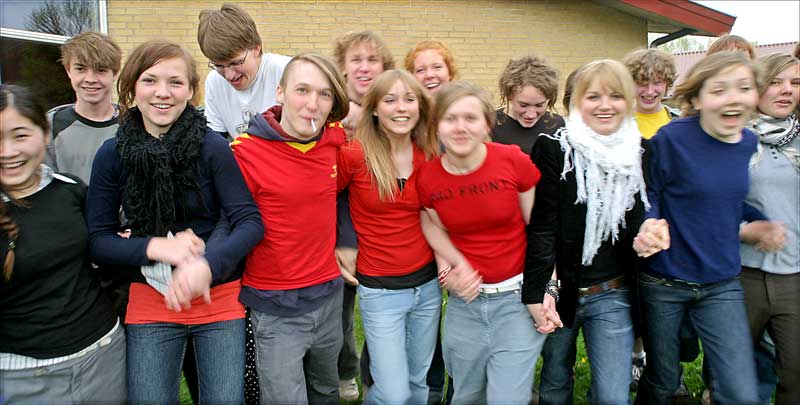 2004-05-11-13-19-10-13-IMG_